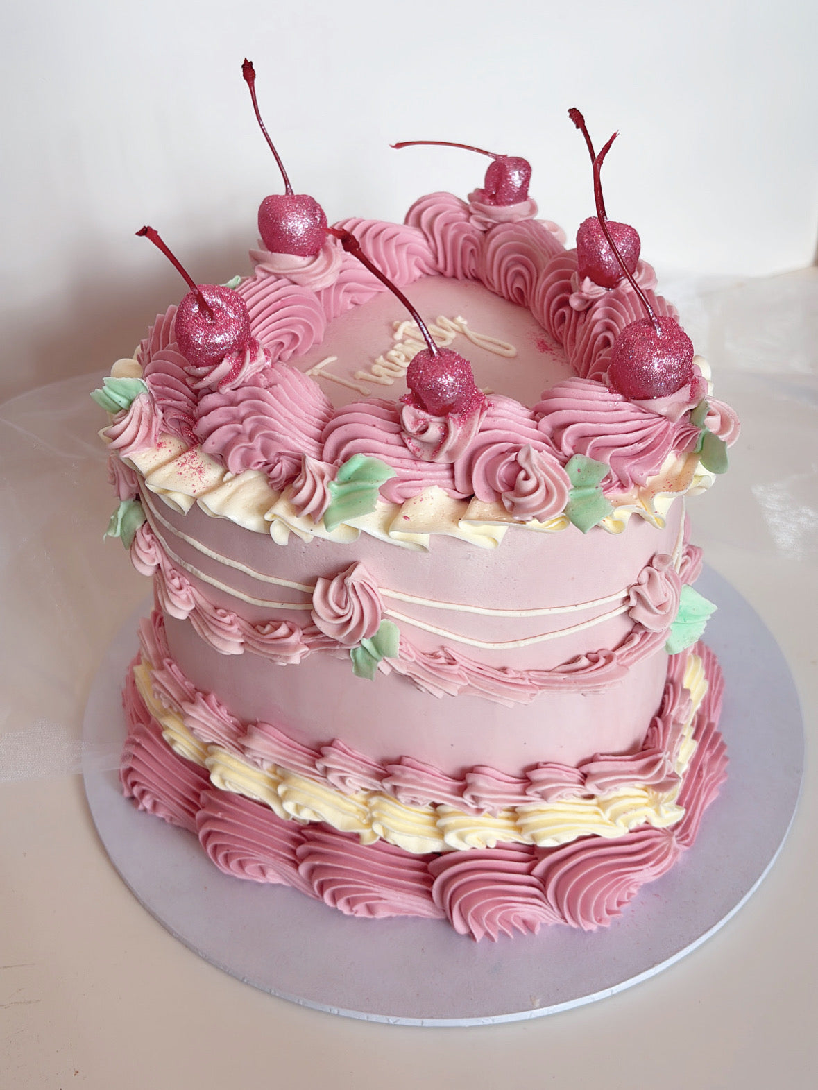 Vintage heart cake