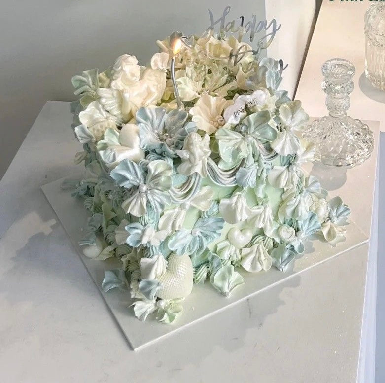 Majestic pastel square cake