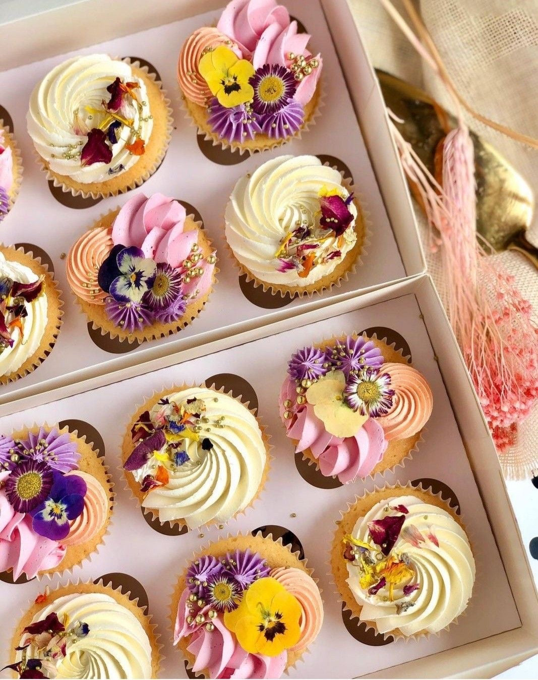Floral cupcakes