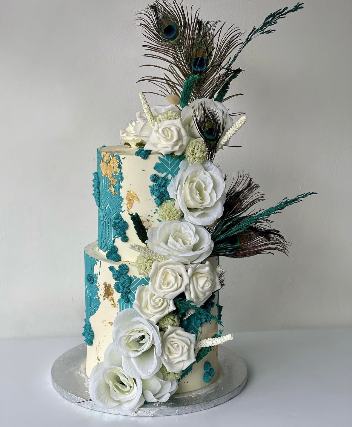 Peacock theme cake