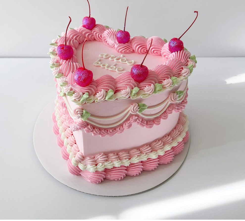 Vintage heart cake – Patisserie Olive